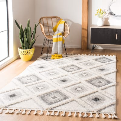 SAFAVIEH Moroccan Tassel Shag Teruyo 2-inch Thick Rug