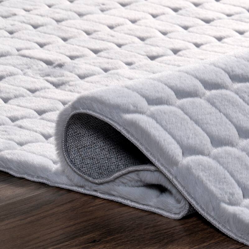 Nuloom Nia SuperiorWash Tile Faux Rabbit Machine Washable Area Rug