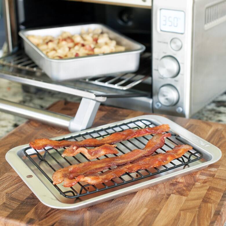Nordic Ware Compact Ovenware 3 pc - Silver