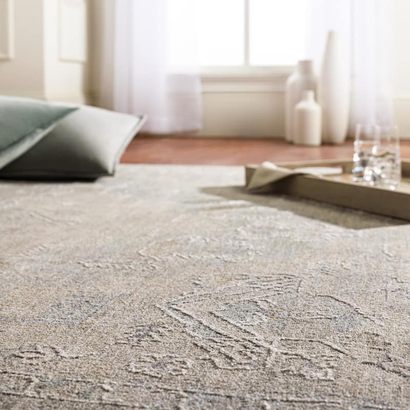 Betty Classic Medallion Area Rug