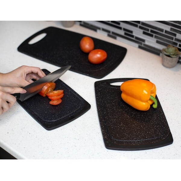 plastic cutting board with groove