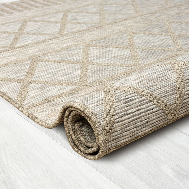 Sevita Tan/Brown Contemporary Diamond Indoor Outdoor Area Rug