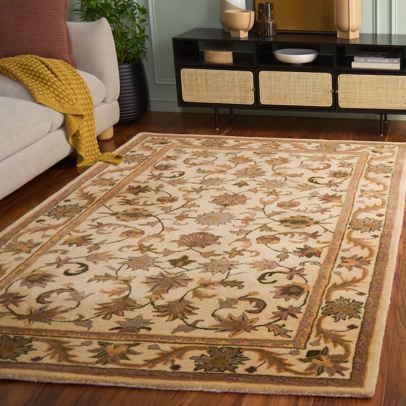 SAFAVIEH Handmade Antiquity Talvikki Traditional Oriental Wool Rug - 3' x 5' - Gold