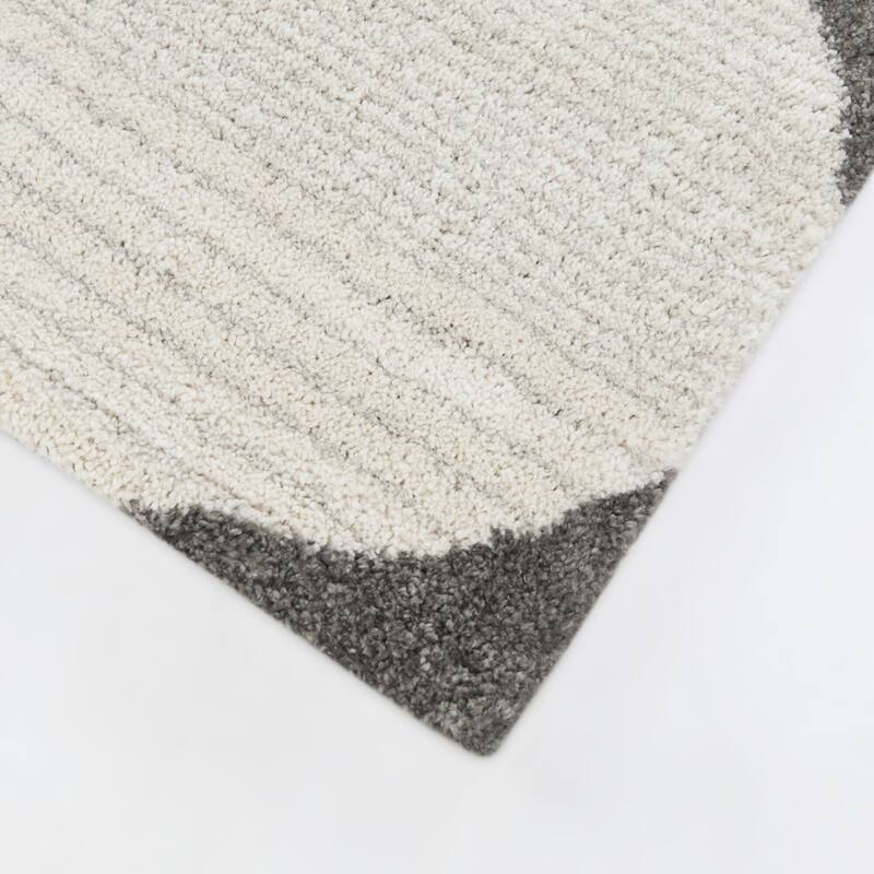 Hayley Modern Geometric Area Rug