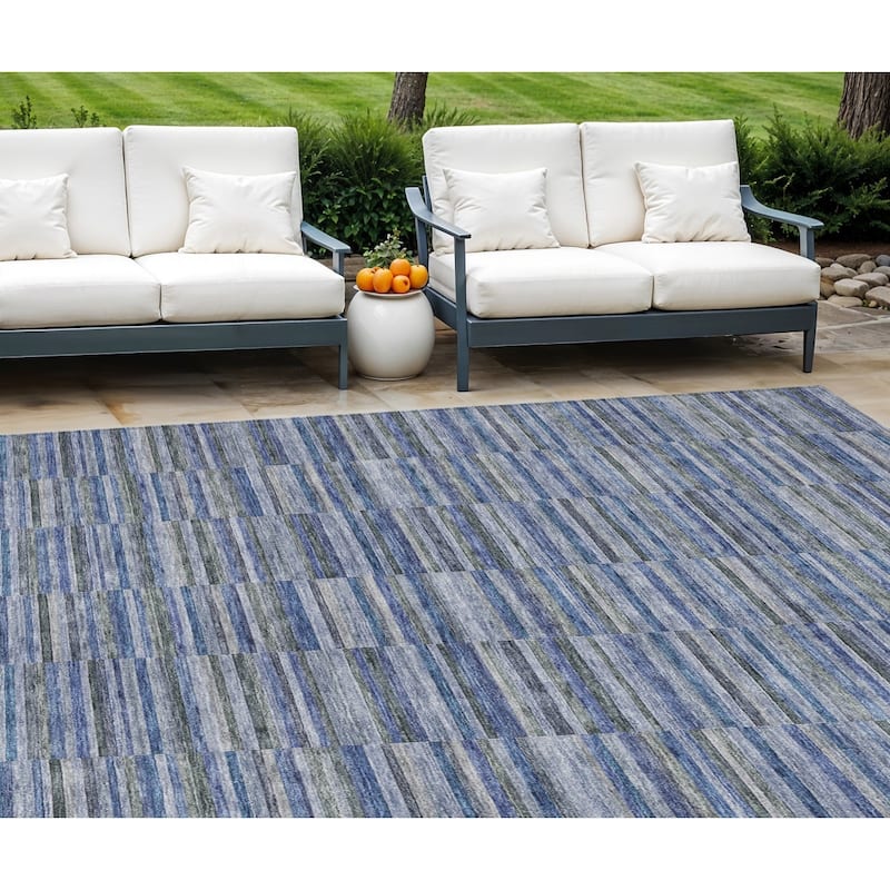 HomeRoots Striped Transitional Rectangle Outdoor Rug - 9' X 12'