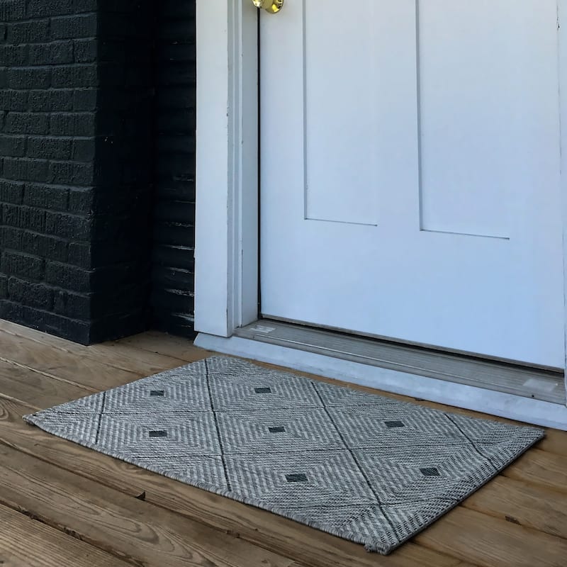 Sevita Minimal Diamonds Indoor/Outdoor Rug