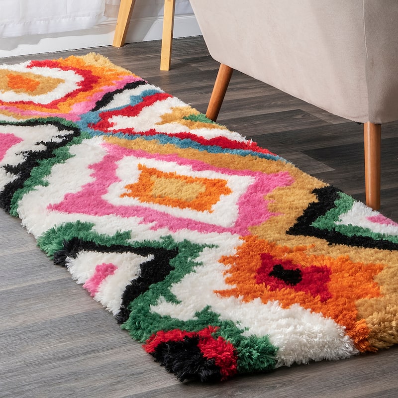 Nuloom Handmade Carnival Abbey Shaggy Area Rug - 2' 6" x 8' - Multi