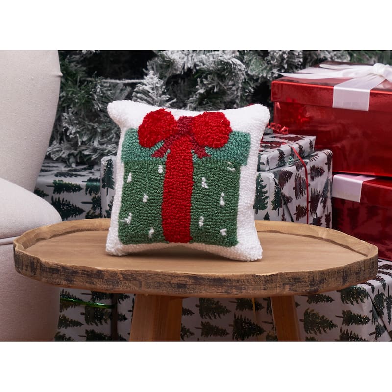 Dotted Present Hooked Christmas Throw Pillow, 8" x 8"
