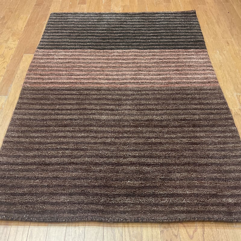 HERAT ORIENTAL 4' x 6' Handmade Horizontal Striped Tibetan Ombre Wool Rug - 4' x 6' - Burgundy/Black