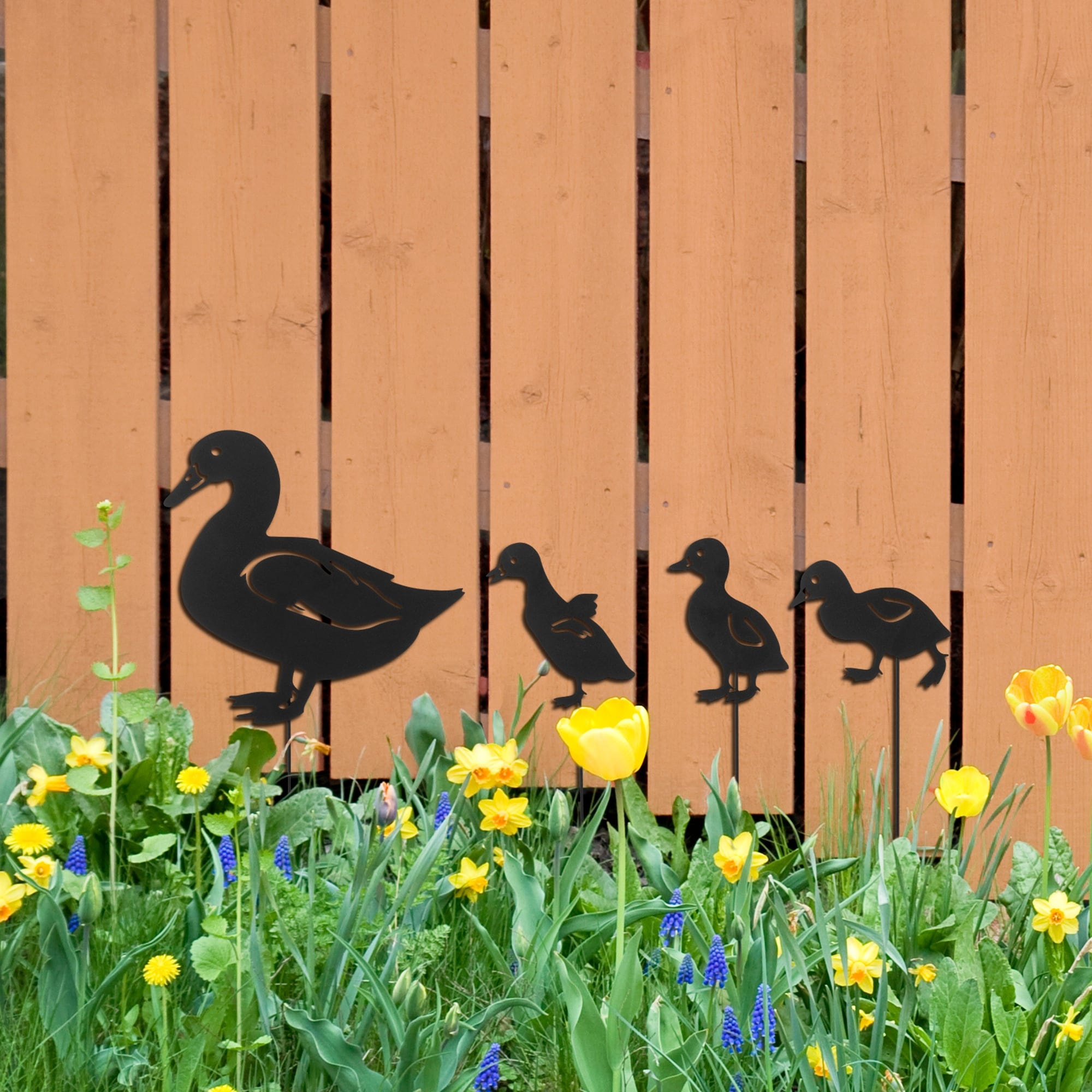 Glitzhome 2-in-1 Black Metal Cat Rabbit Duck Dog Silhouette Yard Stakes Wall Decor (Set of 3)