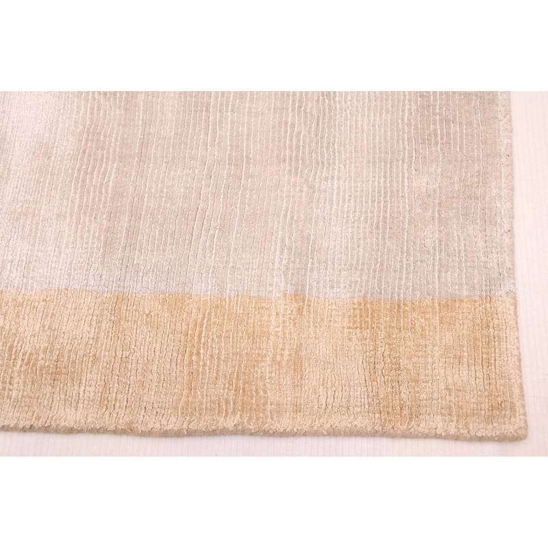 ECARPETGALLERY Hand Loomed Shimmer Beige Viscose Rug - 6'7 x 9'9
