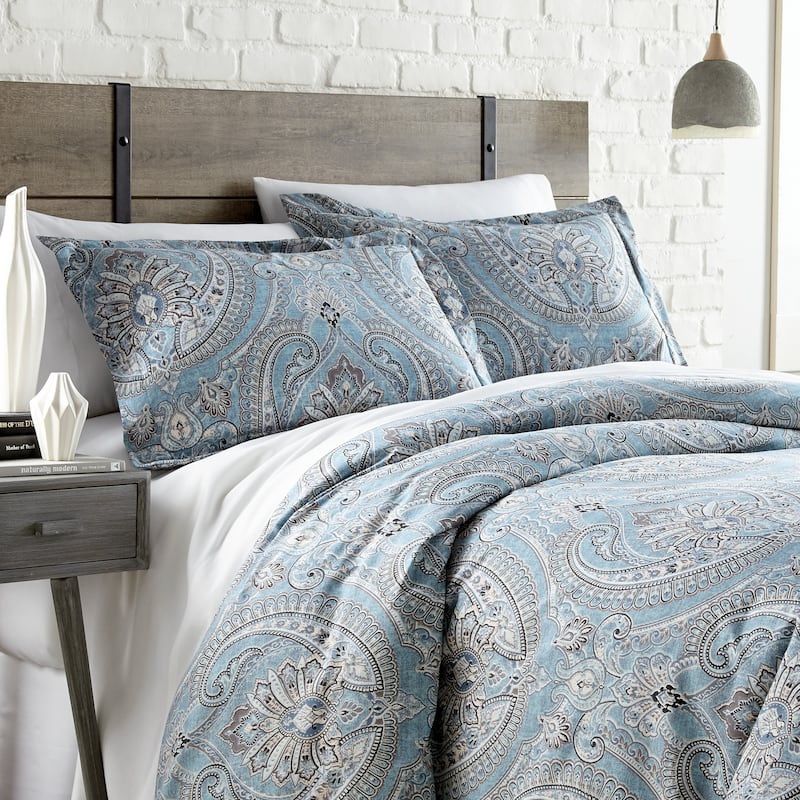 Vilano Plush All Seasons Pure Melody Paisley Down Alternative 3-piece Comforter