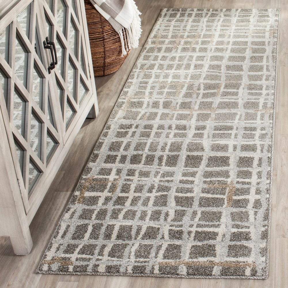 SAFAVIEH Amherst Raimonda Modern Rug