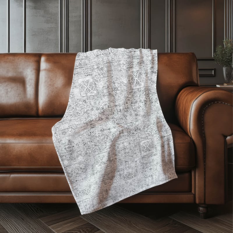Premium Machine Washable Traditional Moroccan Sherpa Throw Blanket - Gray - 4'2" x 5'10"