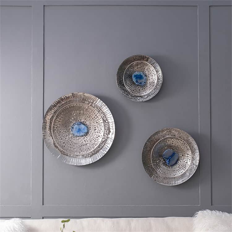 Modern Textured Oversized Disc Wall Decor in Silver (Set of 3) - Multi