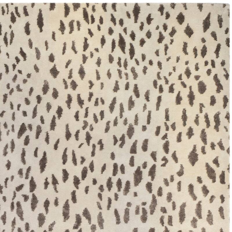 SAFAVIEH Couture Tibetan Jadvyga Hand-knotted Wool Area Rug