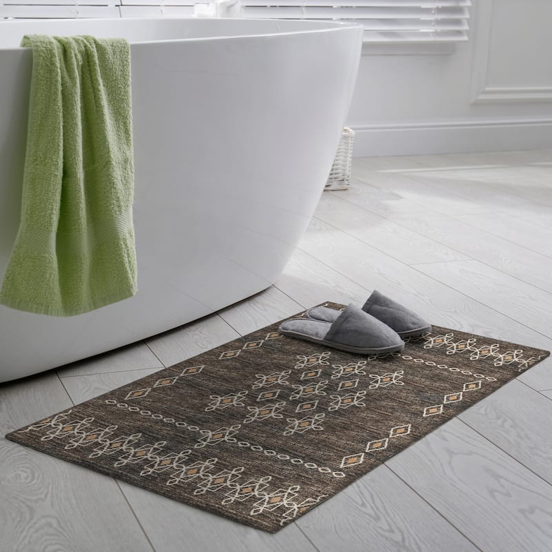 Indoor/ Outdoor Addison Yuma Southwest Motif Washable Area Rug - 1'8" x 2'6" - Brown