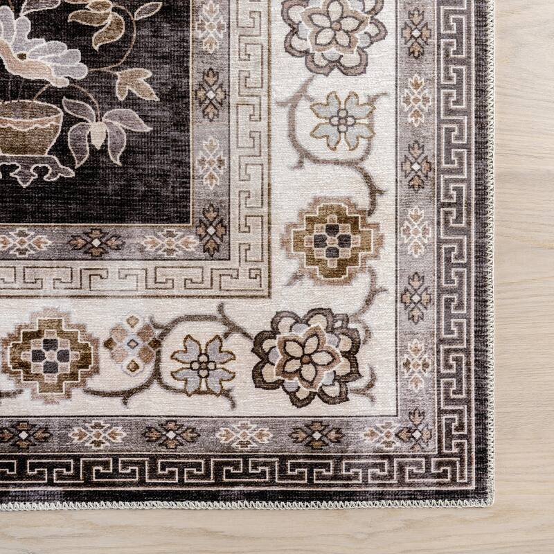 Nuloom Verity SplashGuard Traditional Medallion Machine Washable Area Rug