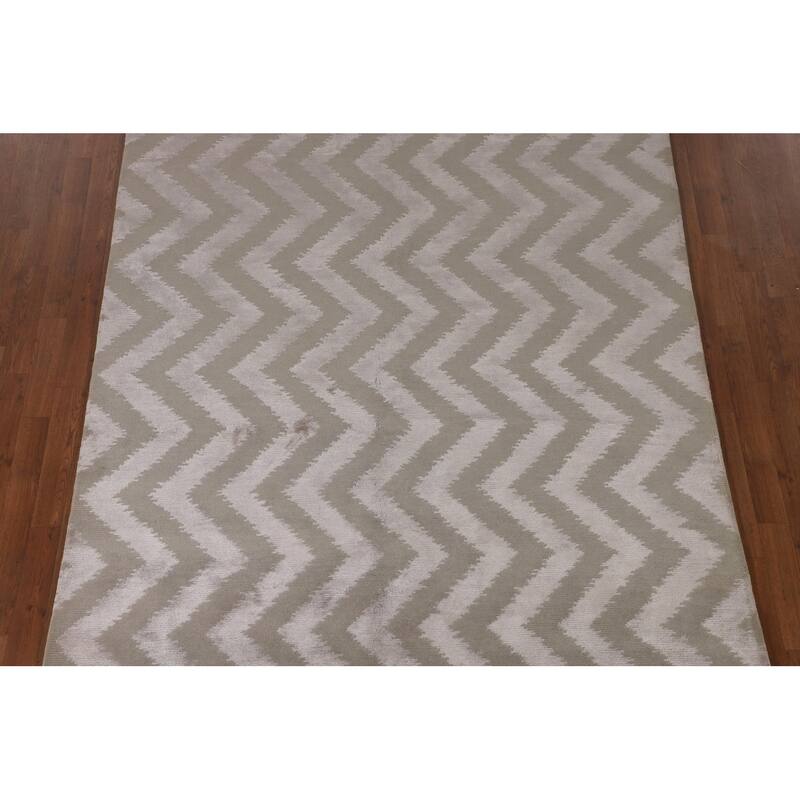 Chevron Style Nepalese Indian Area Rug Handmade Wool Carpet - 6'0" x 8'9"