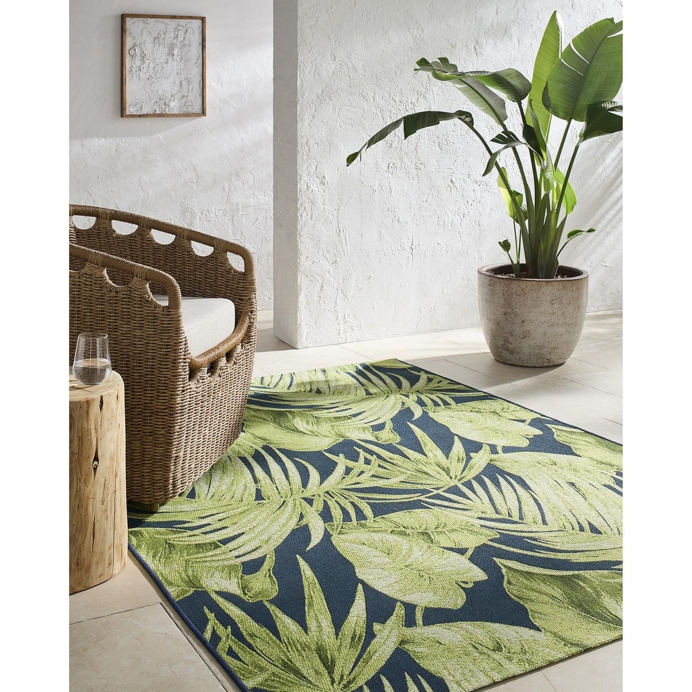 Livabliss Warsaw Tropical Indoor / Outdoor Area Rug
