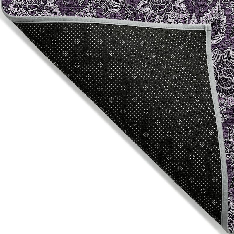 HomeRoots Floral Transitional Rectangle Outdoor Rug