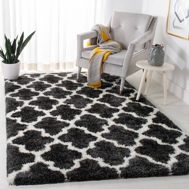 SAFAVIEH Handmade Barcelona Shag Kiyo Polyester Rug - 8' x 10' - Graphite/Ivory