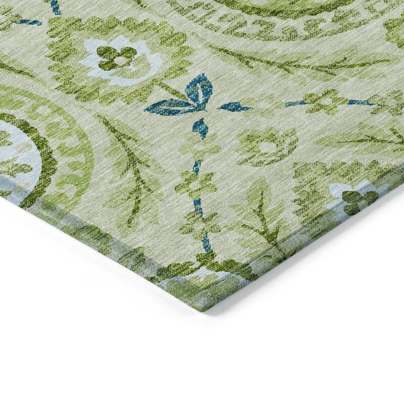 Machine Washable Indoor/ Outdoor Chantille Boho Suzani Rug