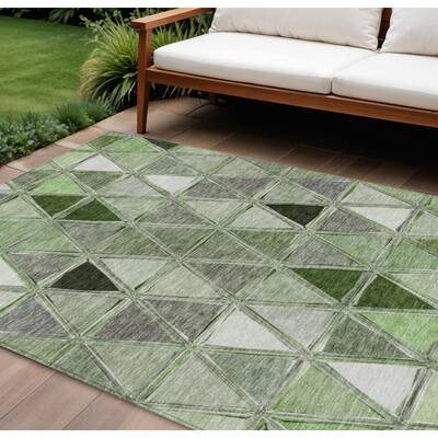 HomeRoots Geometric Transitional Rectangle Outdoor Rug