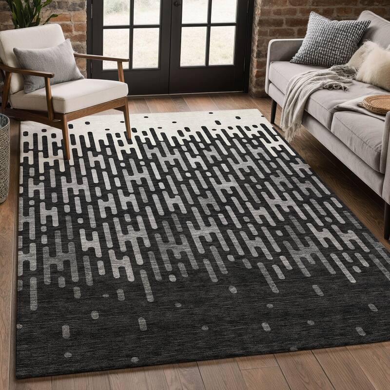 Machine Washable Indoor/ Outdoor Modern Kingman Chantille Rug