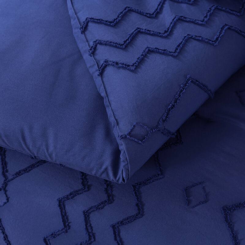 Lightweight Tufted Comforter Set Embroidery Geometric Comforter Sets for All Season