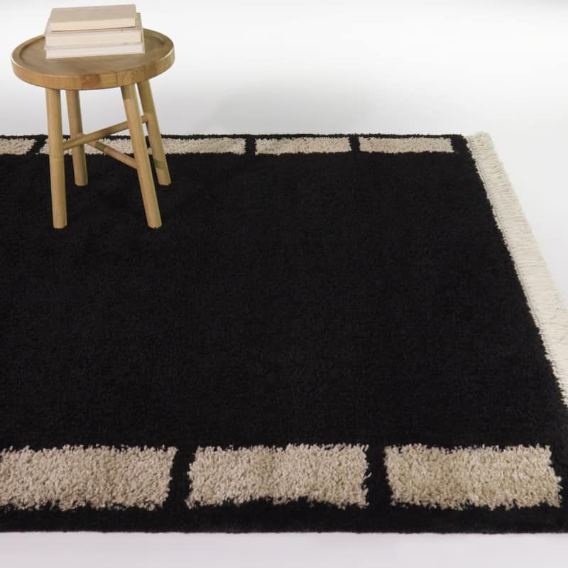 Rohan Geometric Border Area Rug - Black/Beige - 5'3" x 7'