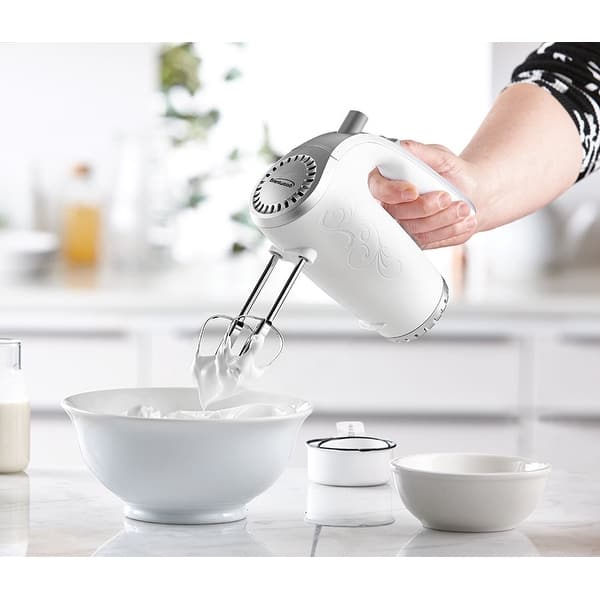 Brentwood White Lightweight 5-Speed Electric Hand Mixer