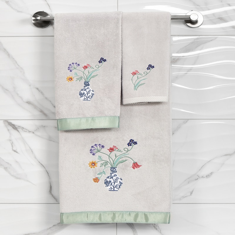 Authentic Hotel and Spa 100% Turkish Cotton STELLA 2PC Embellished Fingertip Towel Set.