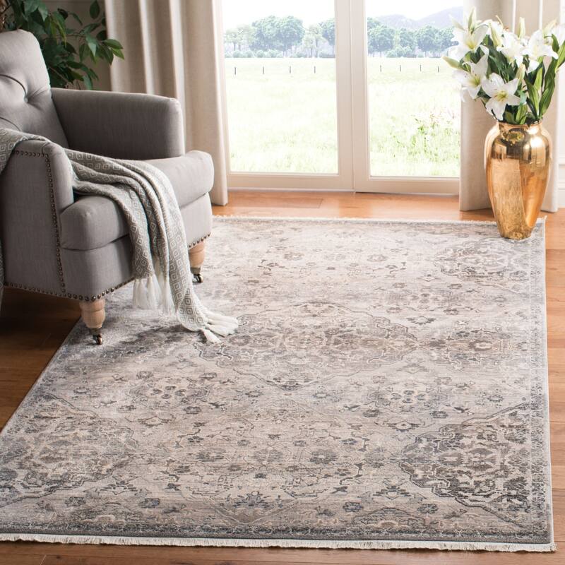 SAFAVIEH Vintage Boho Persian Maki Oriental Polyester Rug with - 4' x 6' - Grey