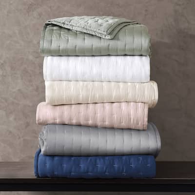 HiEnd Accents Premium 100% Lyocell Silky Soft Modern Contemporary 3 Piece Quilt Set