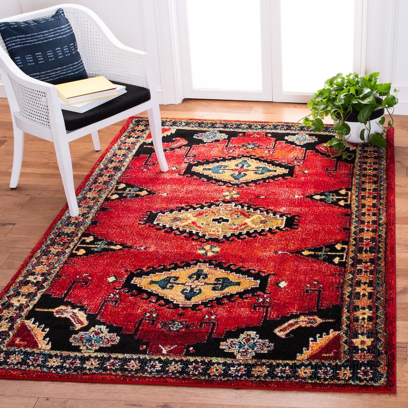SAFAVIEH Vintage Hamadan Franci Traditional Oriental Rug - 6'7" Square - Red/Black