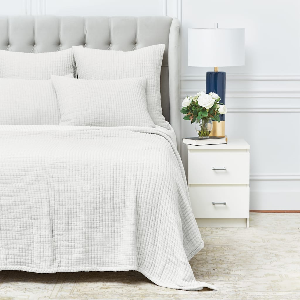 Lida White Queen Coverlet