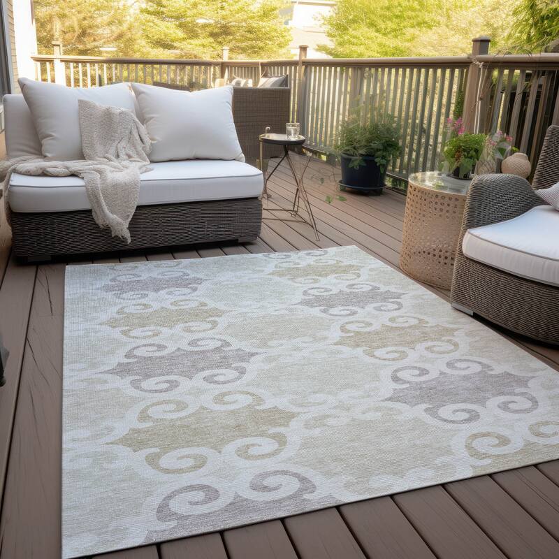 Machine Washable Indoor/ Outdoor Chantille Traditional Scroll Rug