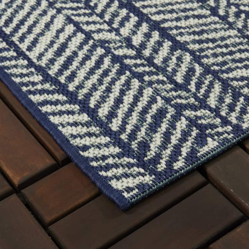 Yates Contemporary Indoor/Outdoor Area Rug
