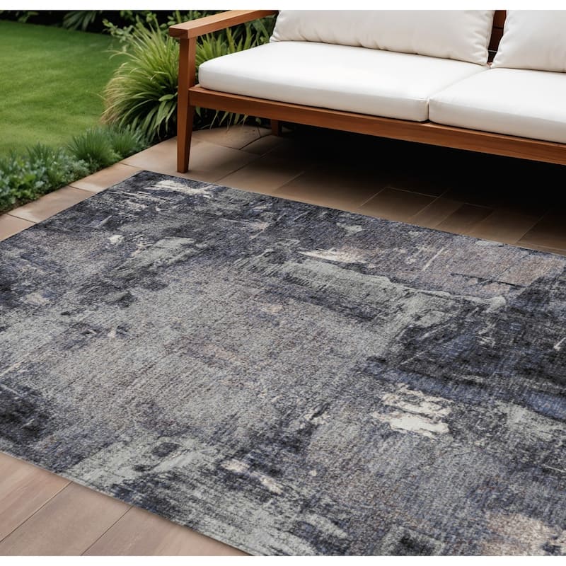 HomeRoots Abstract Transitional Rectangle Outdoor Rug - 10' X 14'