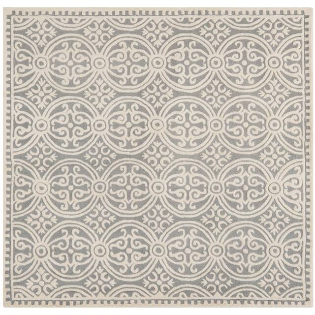 SAFAVIEH Handmade Cambridge Myrtis Moroccan Wool Rug - 9' x 9' Square - Silver/Ivory