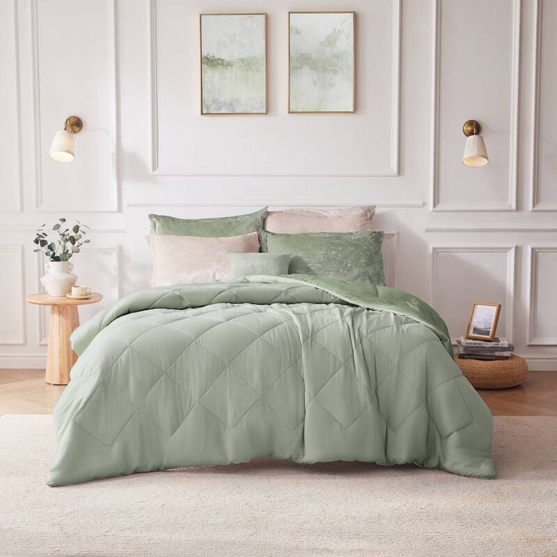 Intelligent Design Isabel Velvet Comforter Set