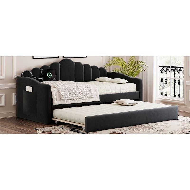 Twin size Upholstered Daybed with Trundle