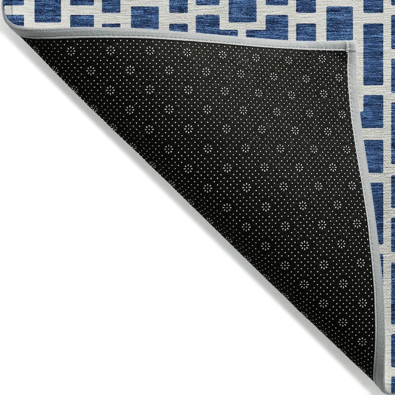 Machine Washable Indoor/ Outdoor Chantille Contemporary Geo Rug