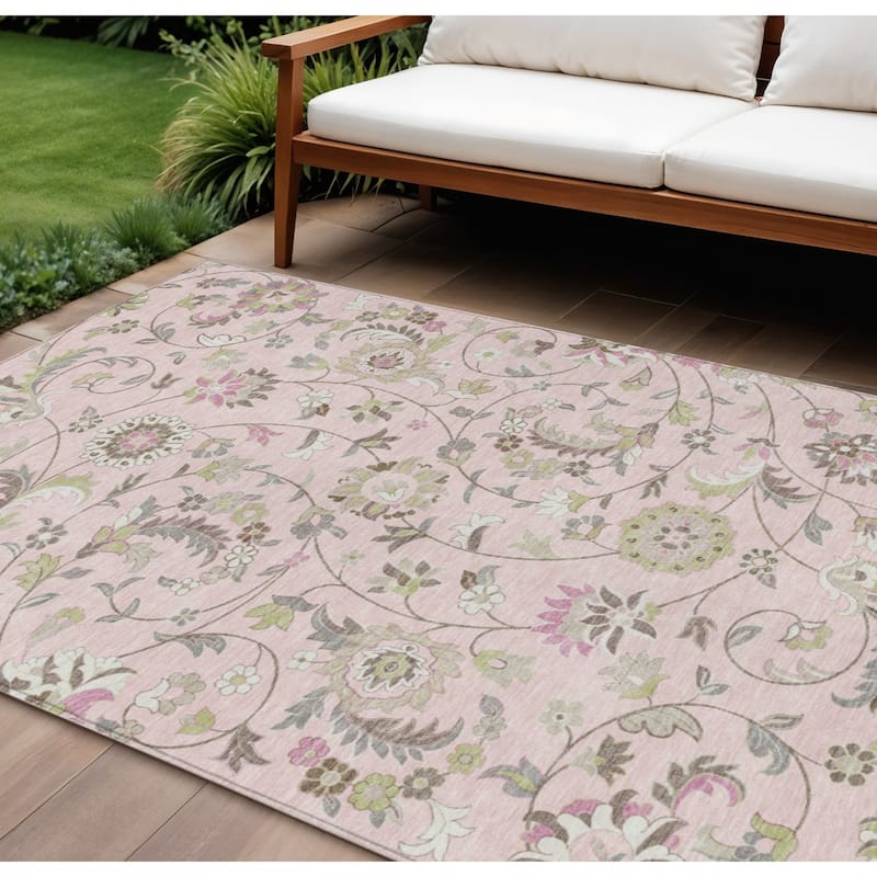 HomeRoots Floral Transitional Rectangle Outdoor Rug - 8' X 10'
