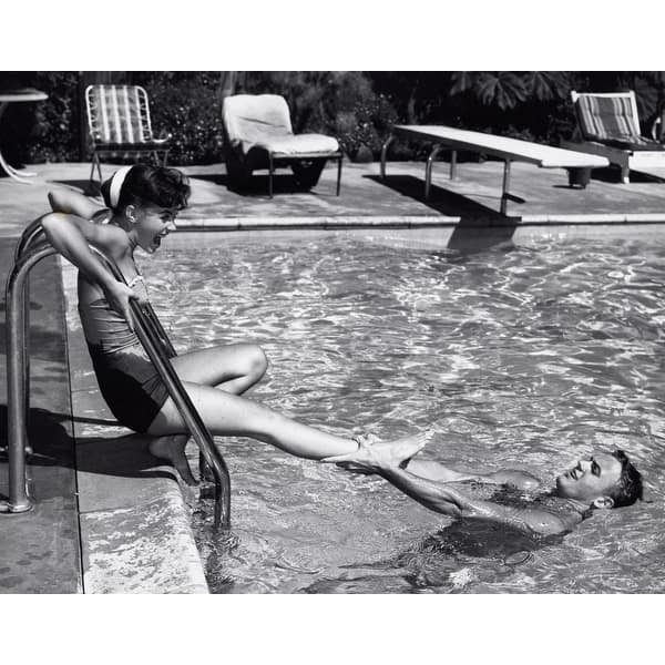 Natalie Wood And Tab Hunter In A Swimming Pool In California Photo Print Overstock 25474668