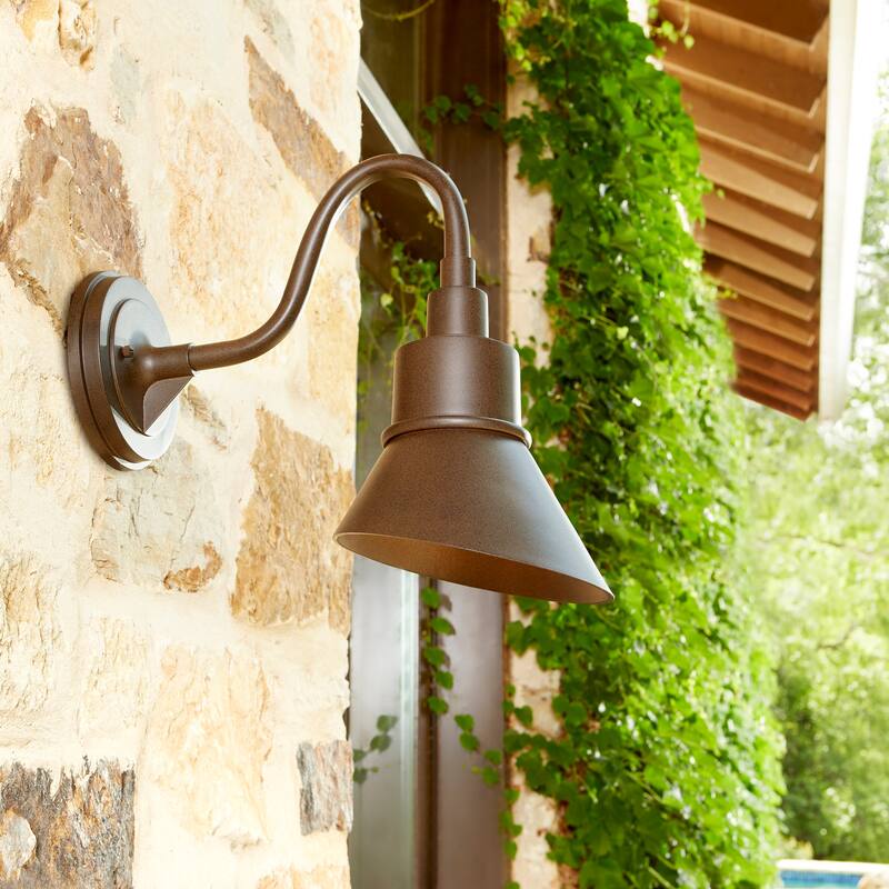 Quorum International Torrey Single Light 13-3/4" Tall Outdoor Wall