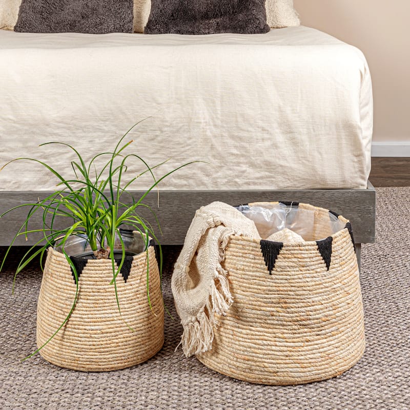 Household Essentials Handwoven Corn Leaf Basket with Plastic Liner, Set of 2 - 13.8"L x 17.3"W x 13.0"H - 13.8"L x 17.3"W x 13.0"H - Natural