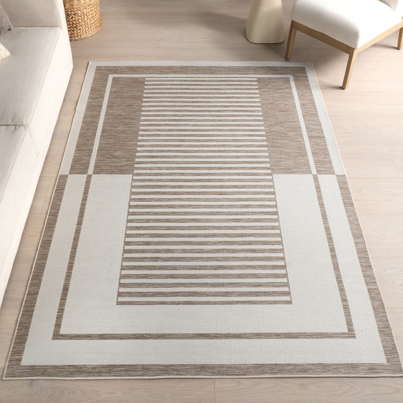 Nuloom Caoimhe Geometric Indoor/Outdoor Area Rug - 4' x 6' - Beige