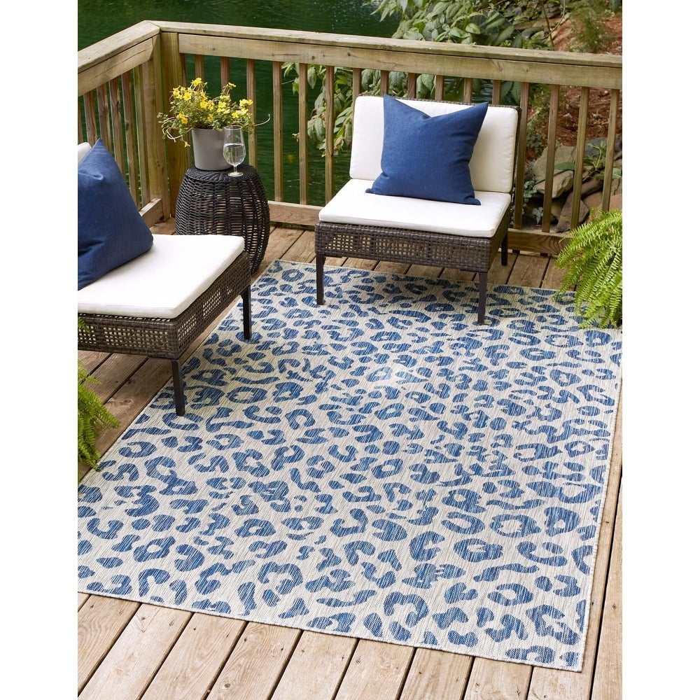 Outdoor Gallery Collection Area Rug